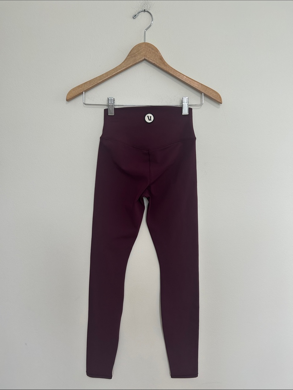 Vuori Chilled Out High-Waisted Leggings In Cerise Size XXS NWOT - Picture 5 of 8